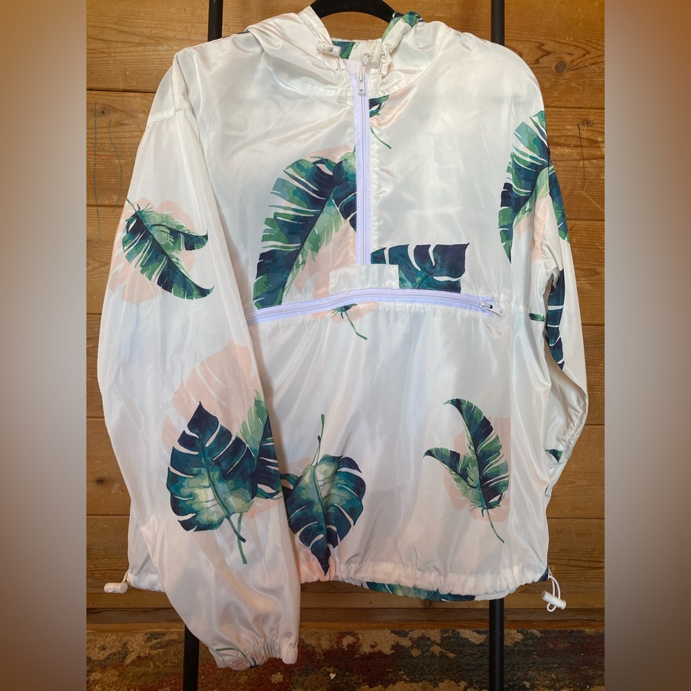 Wind breaker - Picture 2 of 6